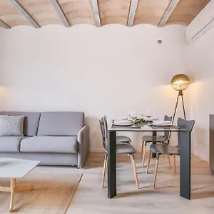 https://flateli-placa-catalunya-11.topcostabravahotels.com