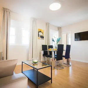 https://holidays2malaga-calle-nueva-comfort.1costadelsol.com